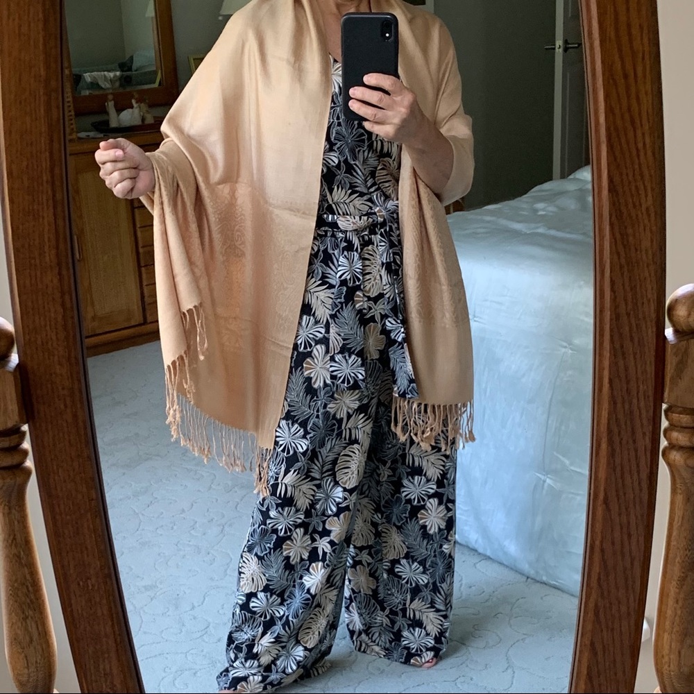 Scarf wrap in Elegant Woven Camel Damask  EUC